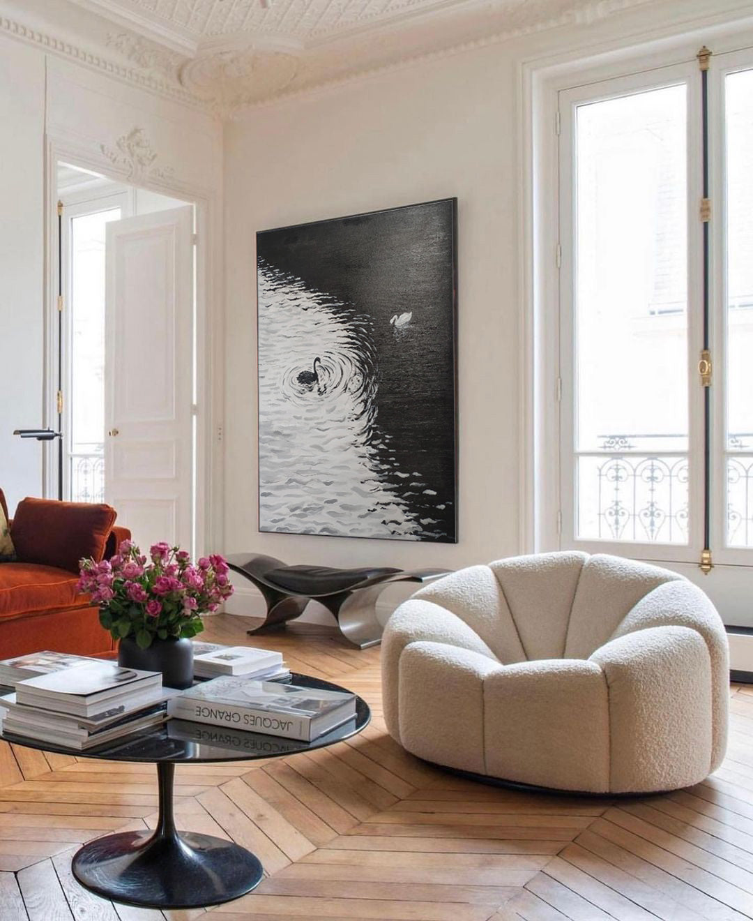 Wallart Monochrome Swans in Serene Waters